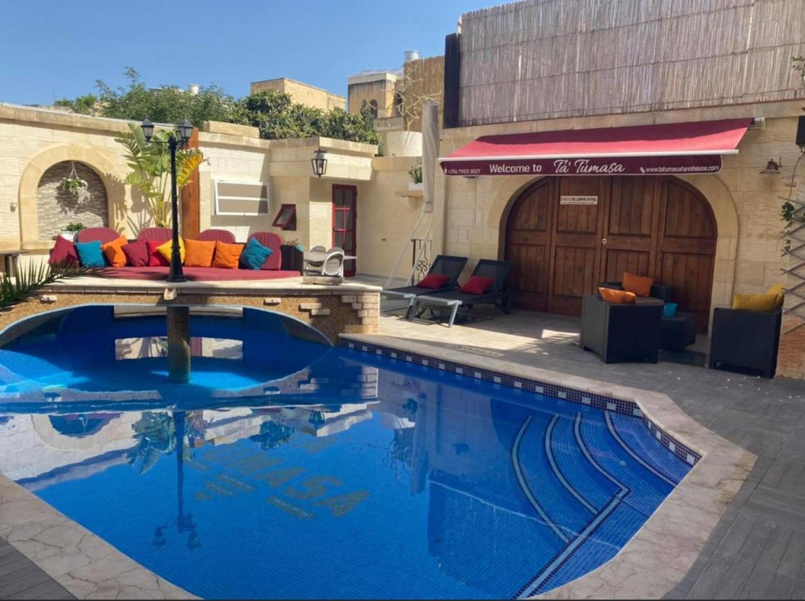 Renovated With Pool, Jacuzzi, Gym In The Village Centre Villa *