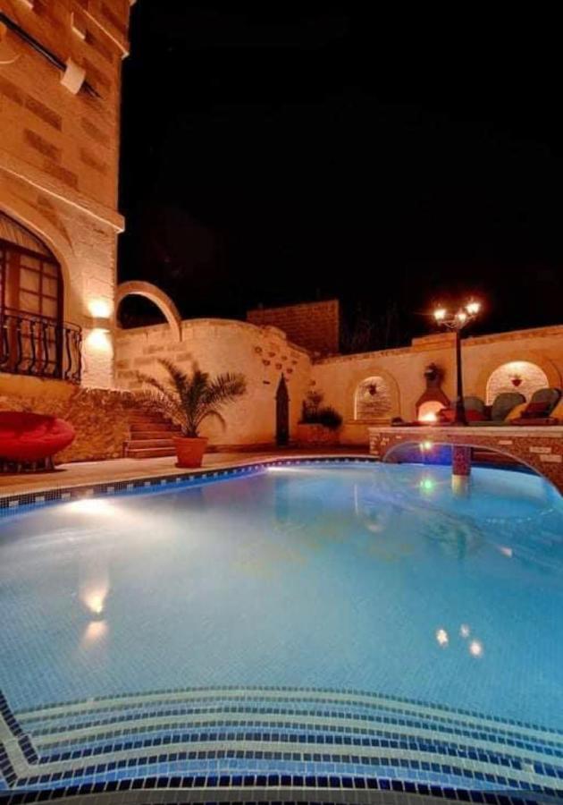 Renovated With Pool, Jacuzzi, Gym In The Village Centre Villa