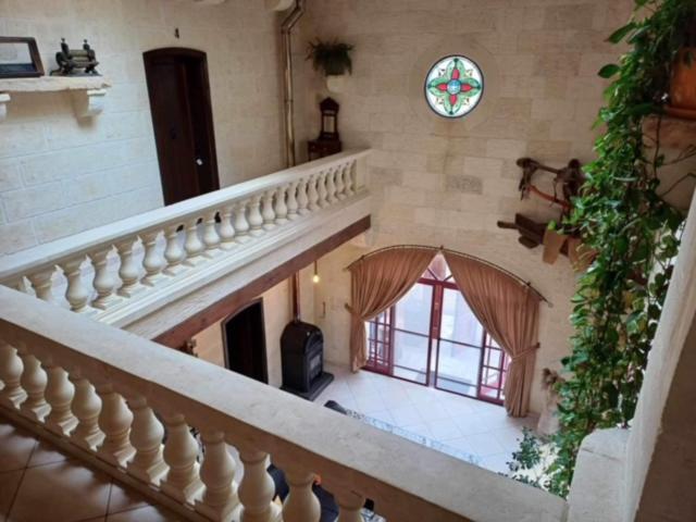 Renovated With Pool, Jacuzzi, Gym In The Village Centre * Nadur